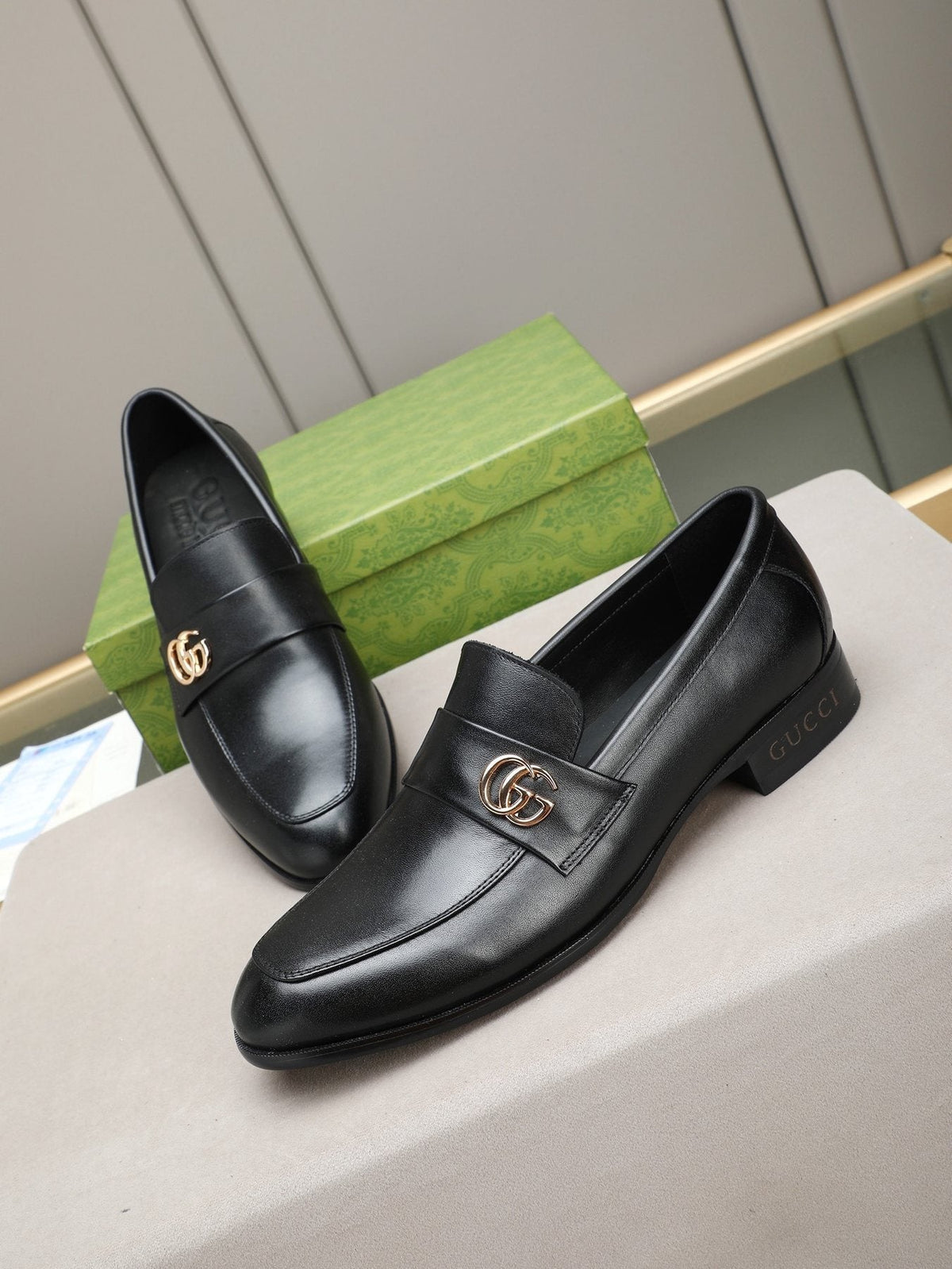 Gucci Black Logo-Hardware Loafers